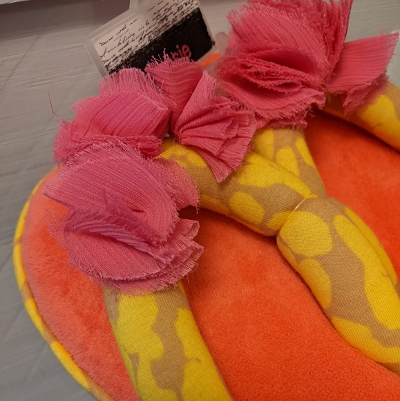 ✨ NEW Kensie Women's Slippers; Size: M 7/8; Color: Pink, Coral, Yellow, & Tan - Picture 3 of 9